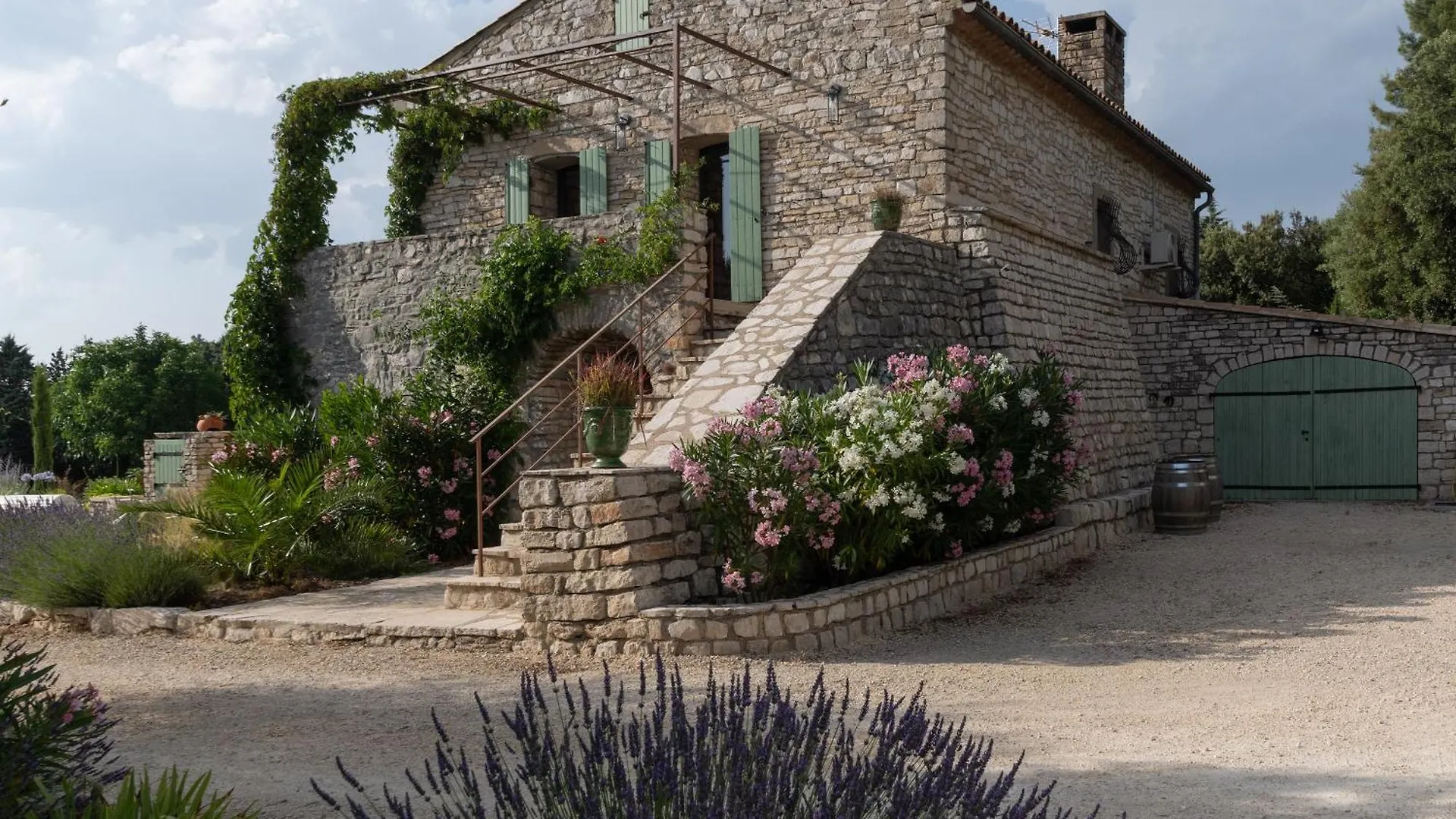 Mazet Solaris Villa Orgnac-lʼAven Vakantiehuis